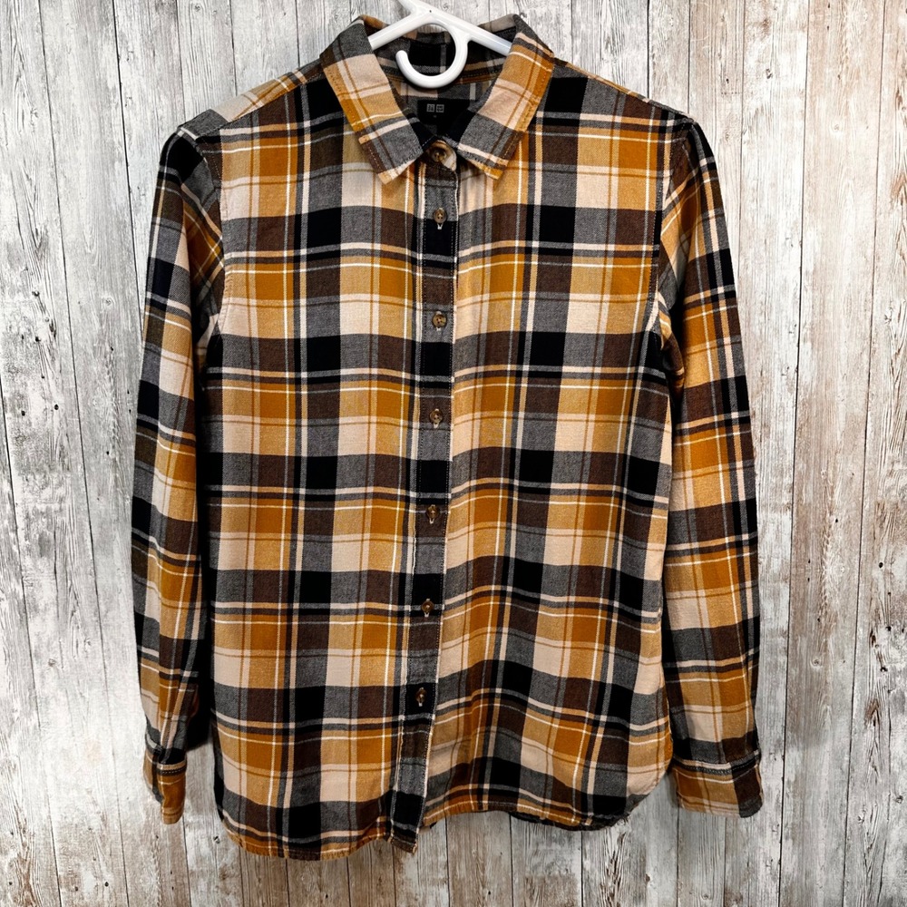 Uniqlo Womens Flannel Plaid Button up Sz M Shirt Fall‎ rusty Brown Tan Navy Blue